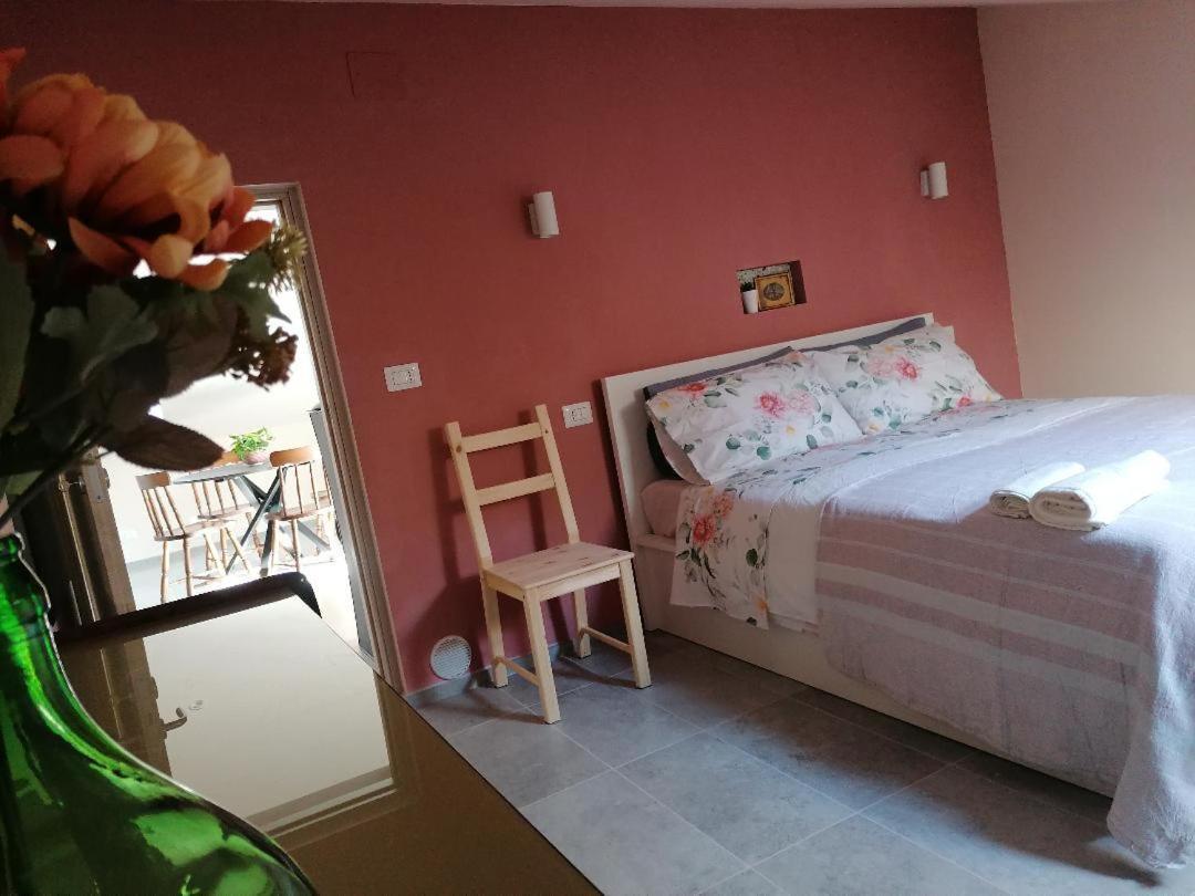 Bedonia La Soffitta Di Anitaヴィラ エクステリア 写真